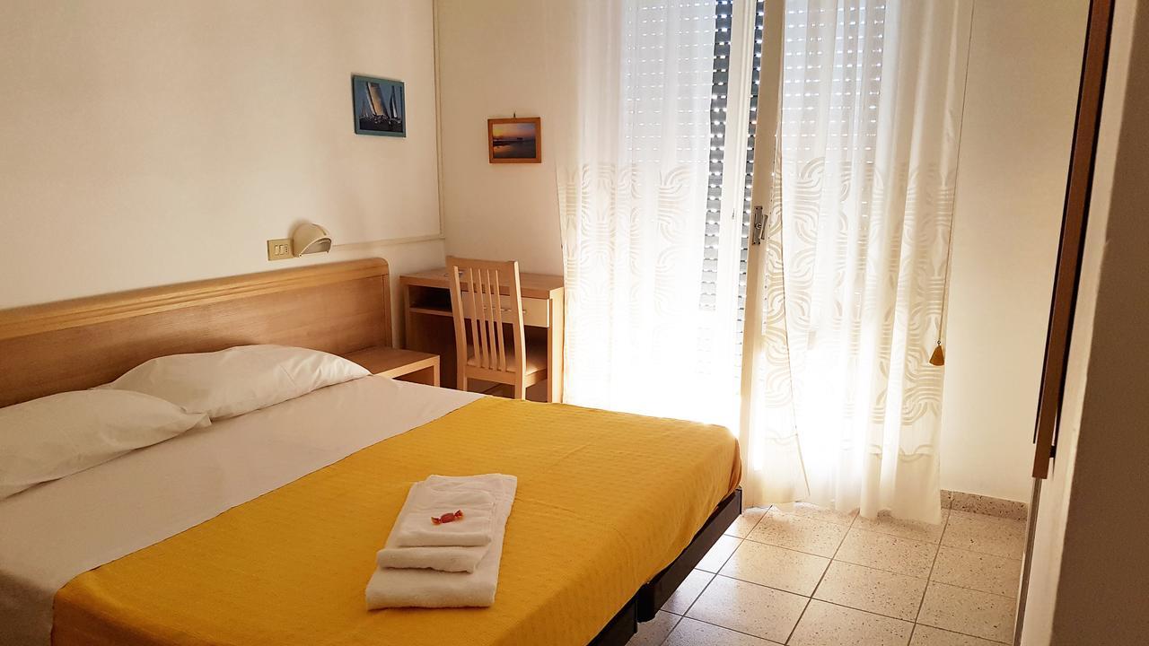 Hotel Le Pleiadi Bellaria-Igea Marina Exterior photo